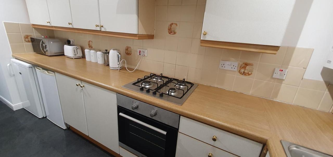 Spacious, Modern 3 Bedroom Luxury Flat In Centre Location Broughty Ferry Kültér fotó
