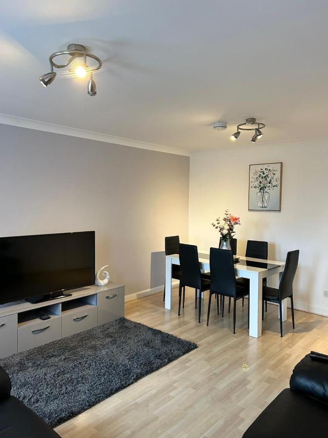 Spacious, Modern 3 Bedroom Luxury Flat In Centre Location Broughty Ferry Kültér fotó